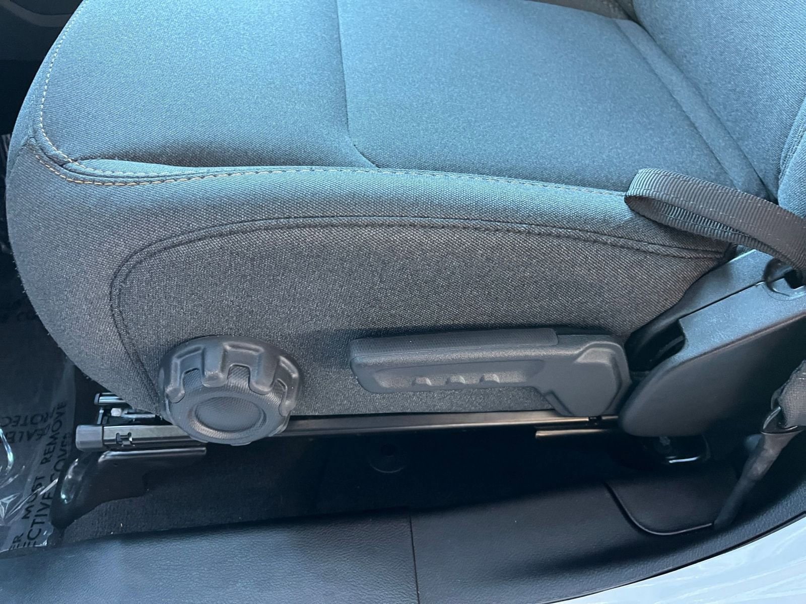 Thumbnail: 2025 Jeep Wrangler - 23