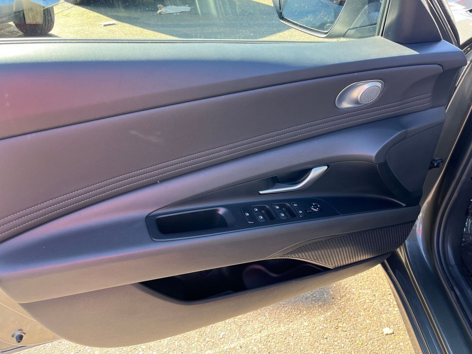 Thumbnail: 2025 Hyundai Elantra - 18