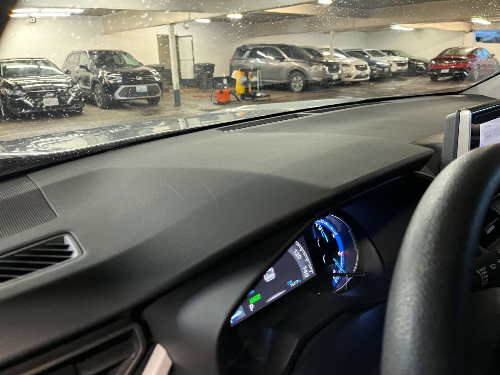 Thumbnail: 2025 Toyota RAV4 - 34