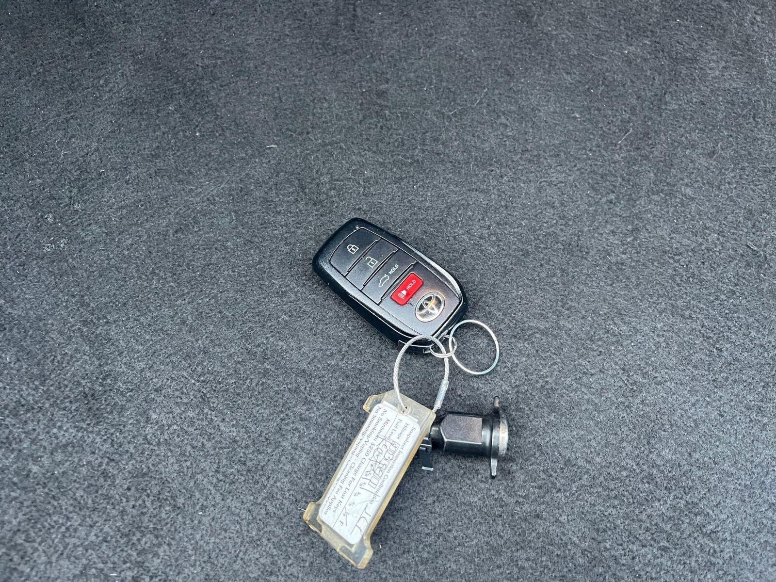 Thumbnail: 2025 Toyota Camry - 22