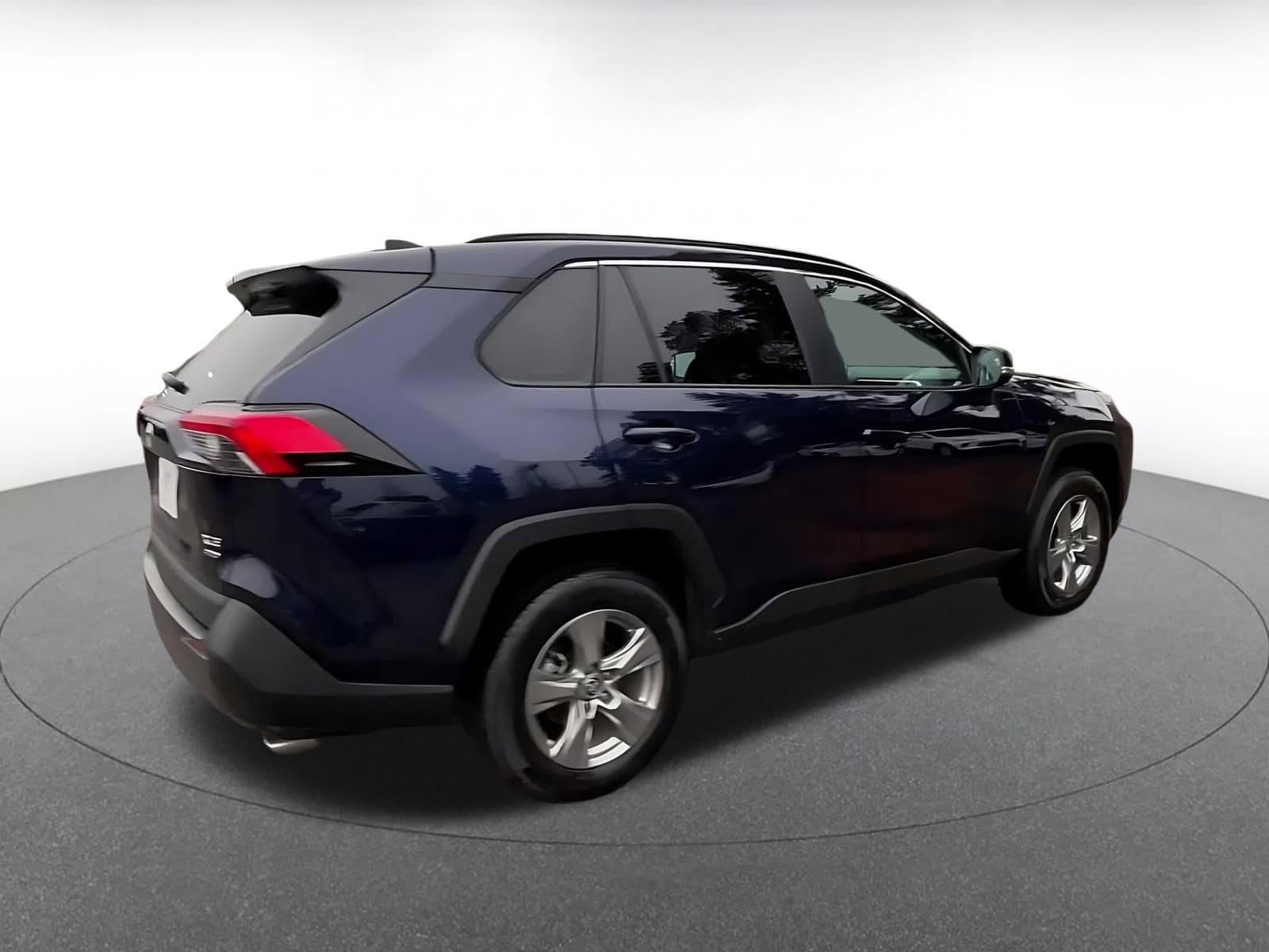 Thumbnail: 2025 Toyota RAV4 - 14