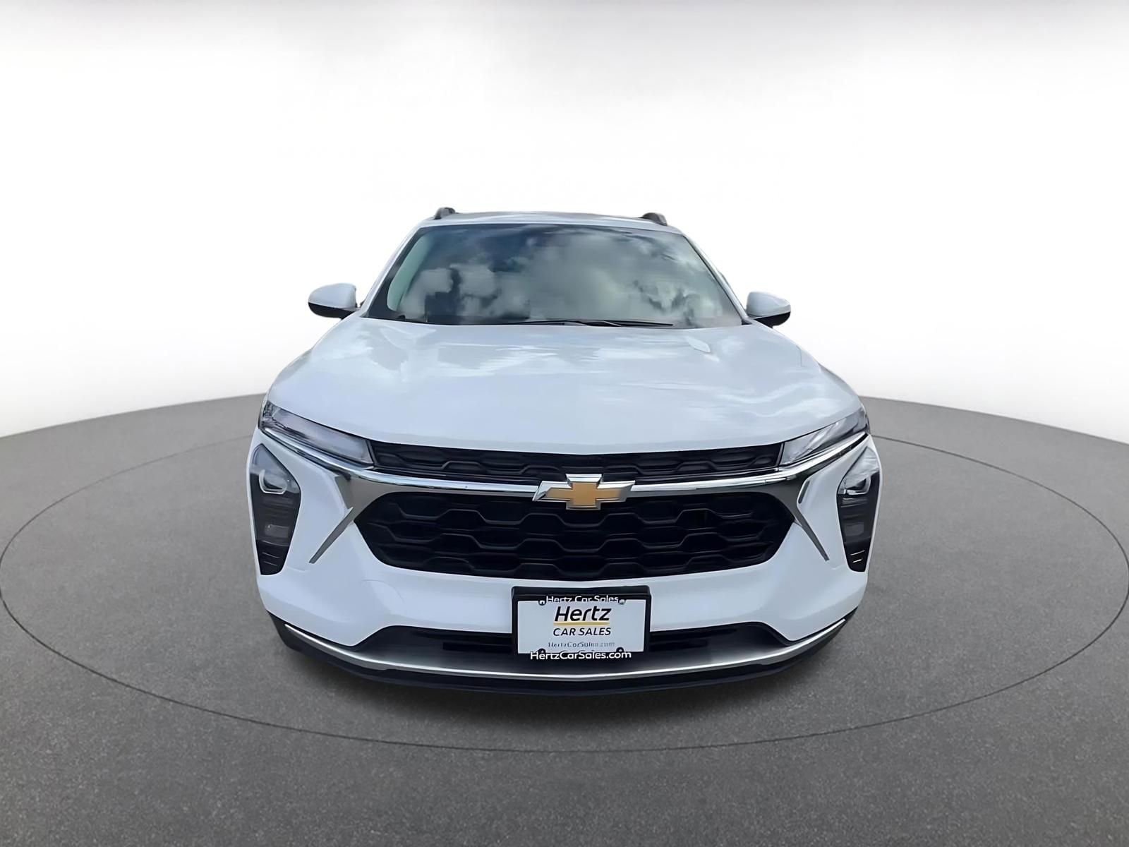 Thumbnail: 2025 Chevrolet Trax - 4