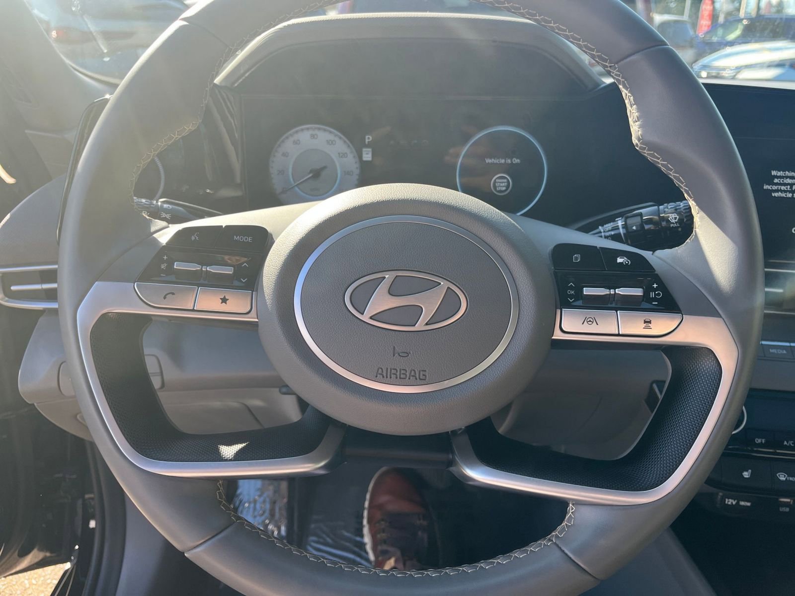 Thumbnail: 2025 Hyundai Elantra - 30