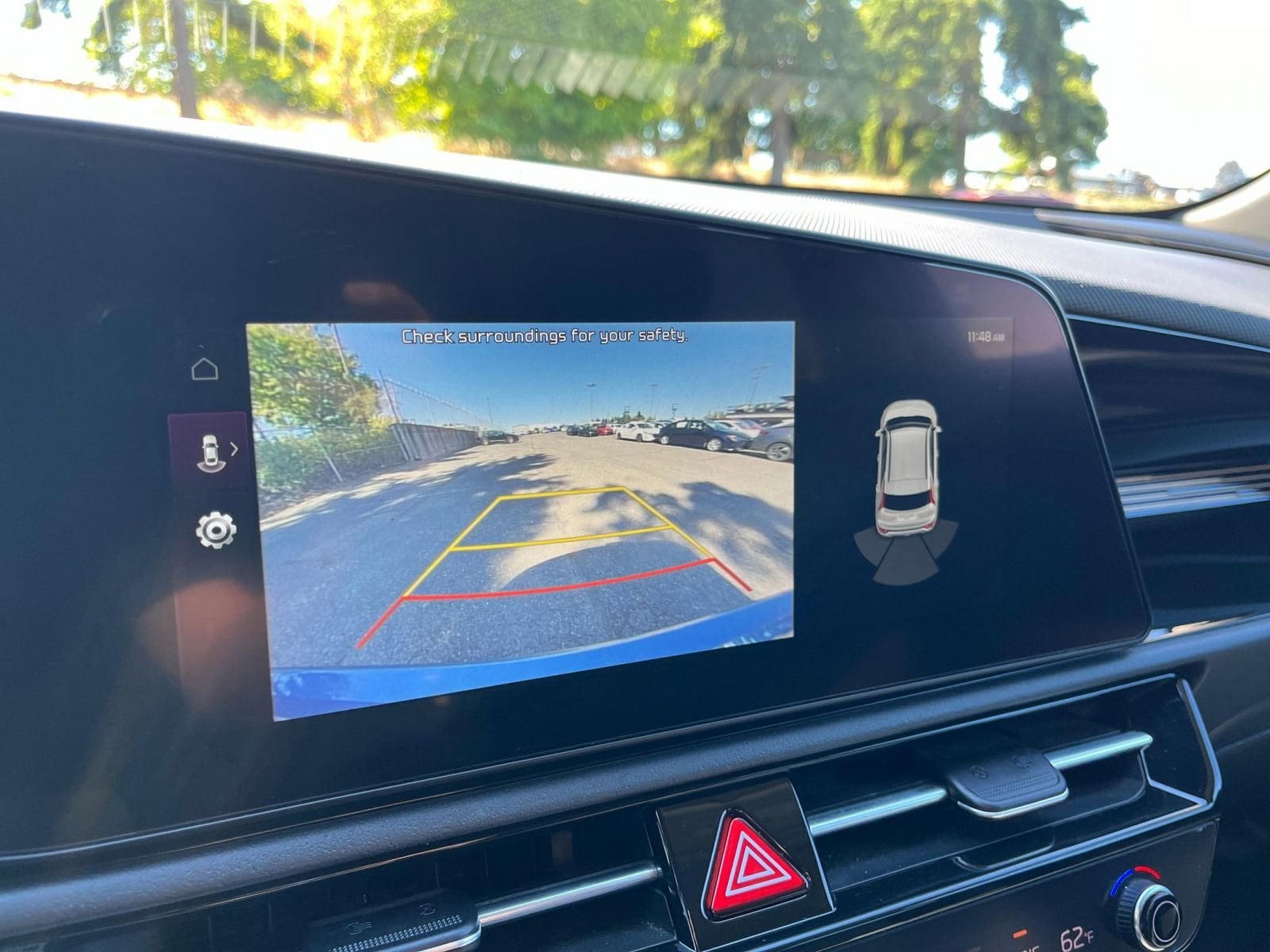 Thumbnail: 2023 Kia Niro - 17