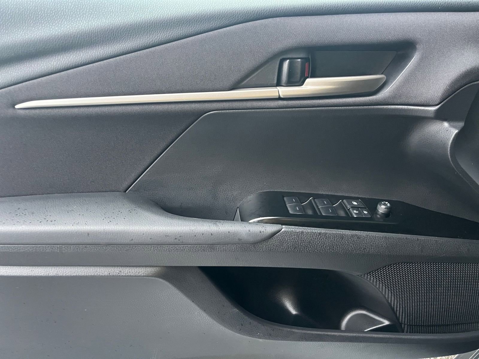 Thumbnail: 2025 Toyota Camry - 20