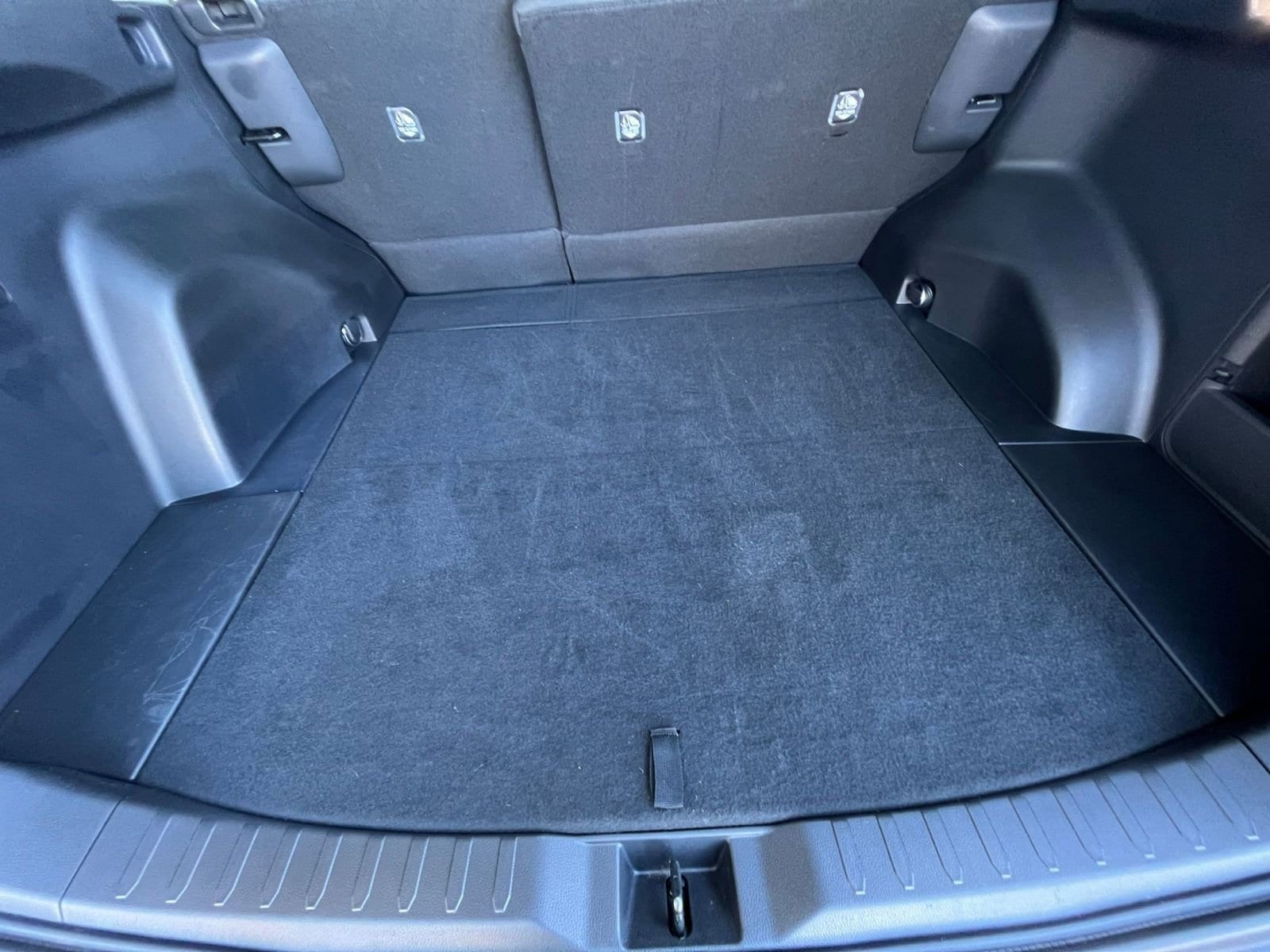 Thumbnail: 2025 Toyota RAV4 - 31