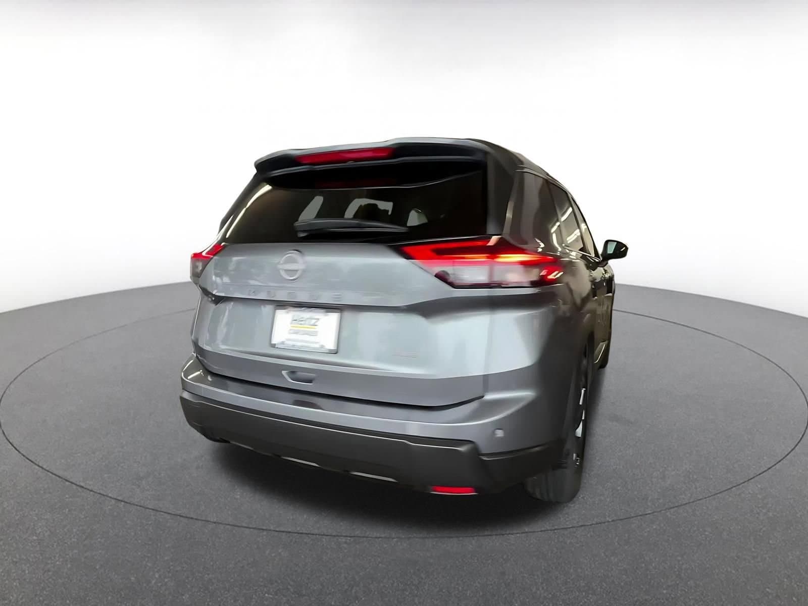 Thumbnail: 2025 Nissan Rogue - 15