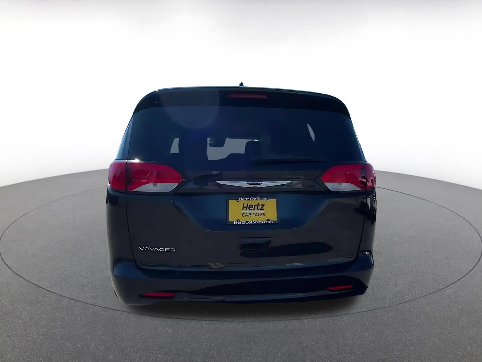 Thumbnail: 2024 Chrysler Voyager - 12