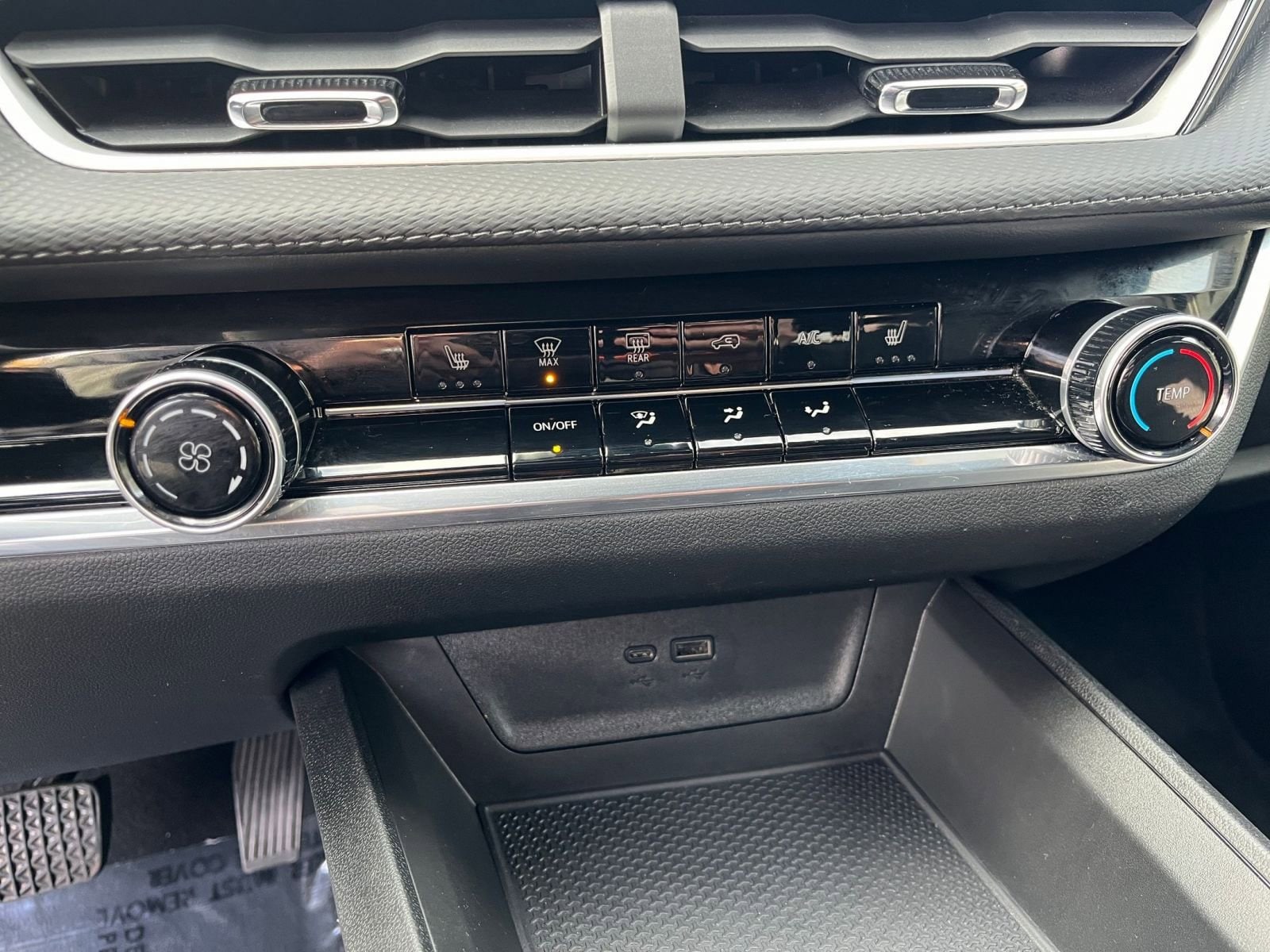 Thumbnail: 2025 Chevrolet Equinox - 24