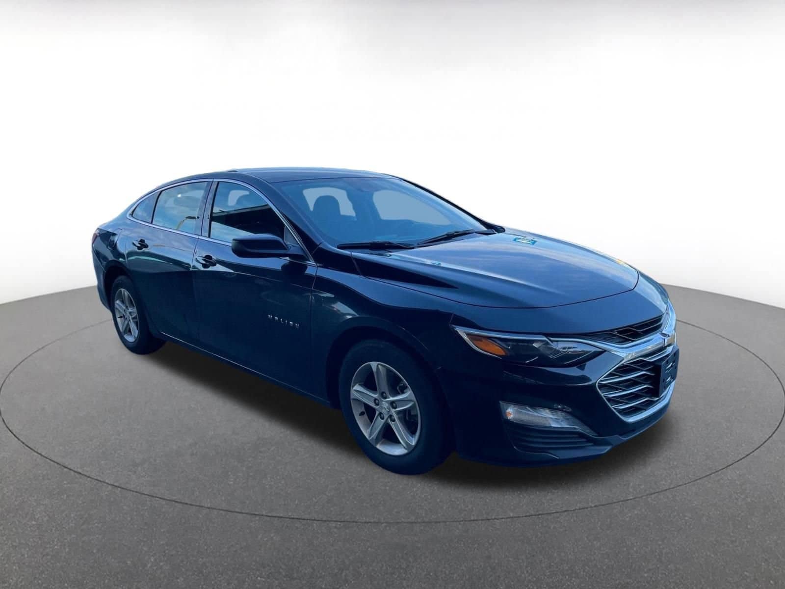 Thumbnail: 2024 Chevrolet Malibu - 1