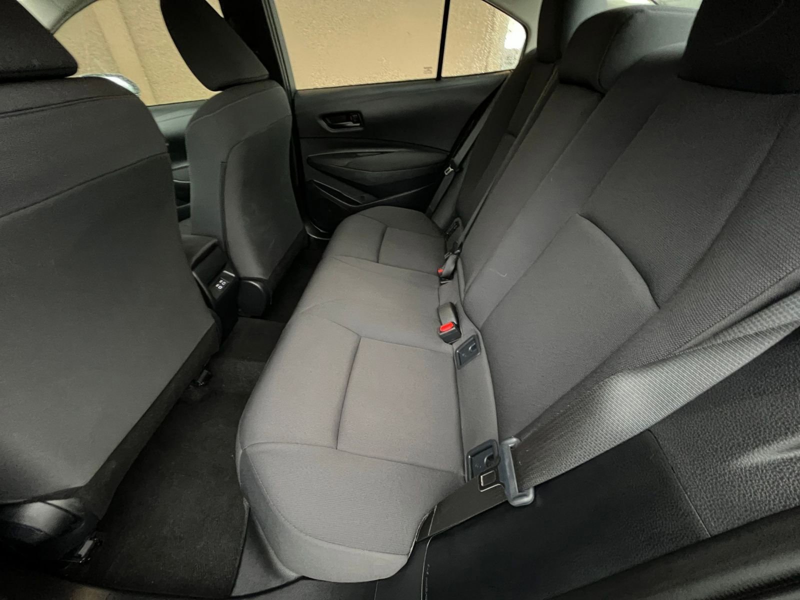 Thumbnail: 2025 Toyota Corolla - 25