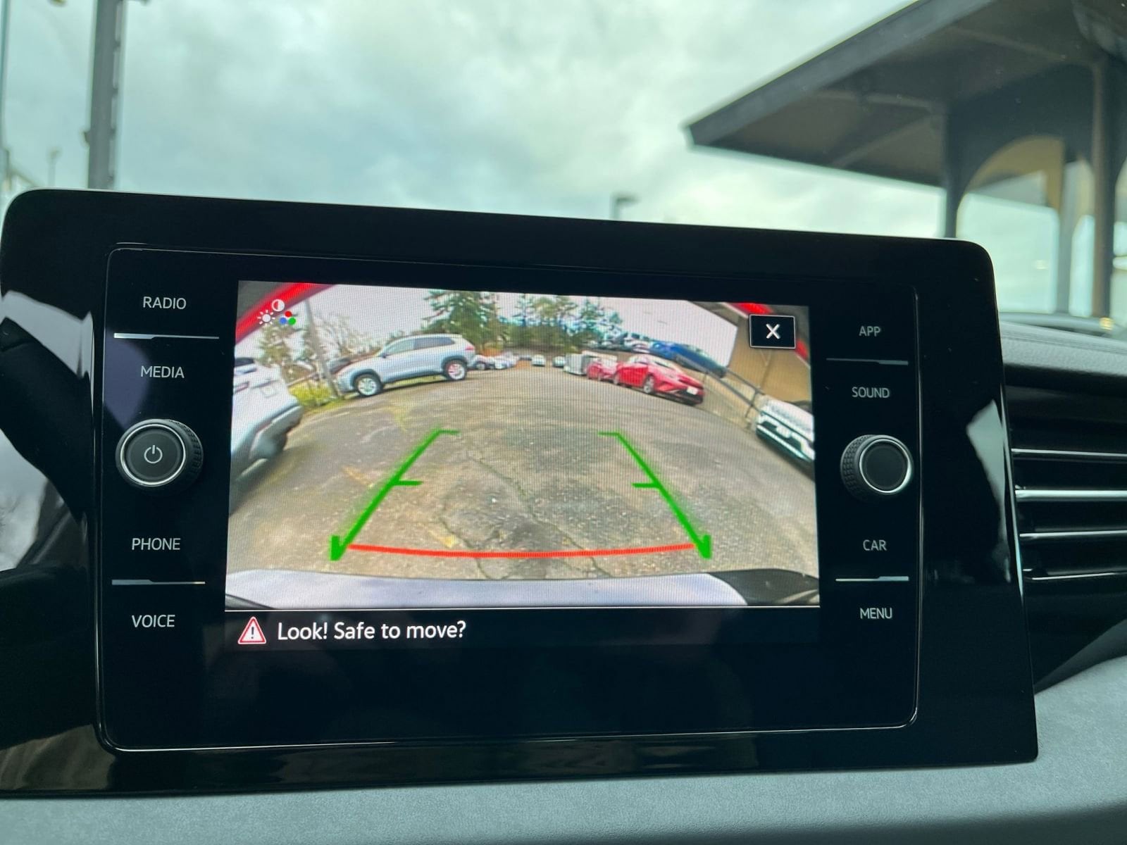 Thumbnail: 2025 Volkswagen Jetta - 17