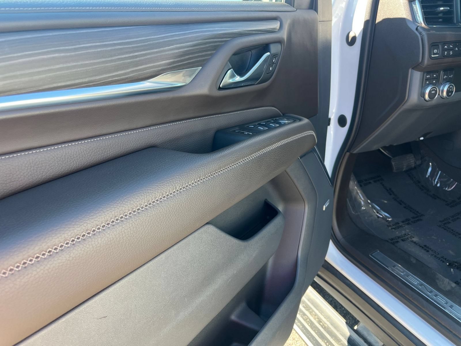 Thumbnail: 2021 GMC Yukon - 18