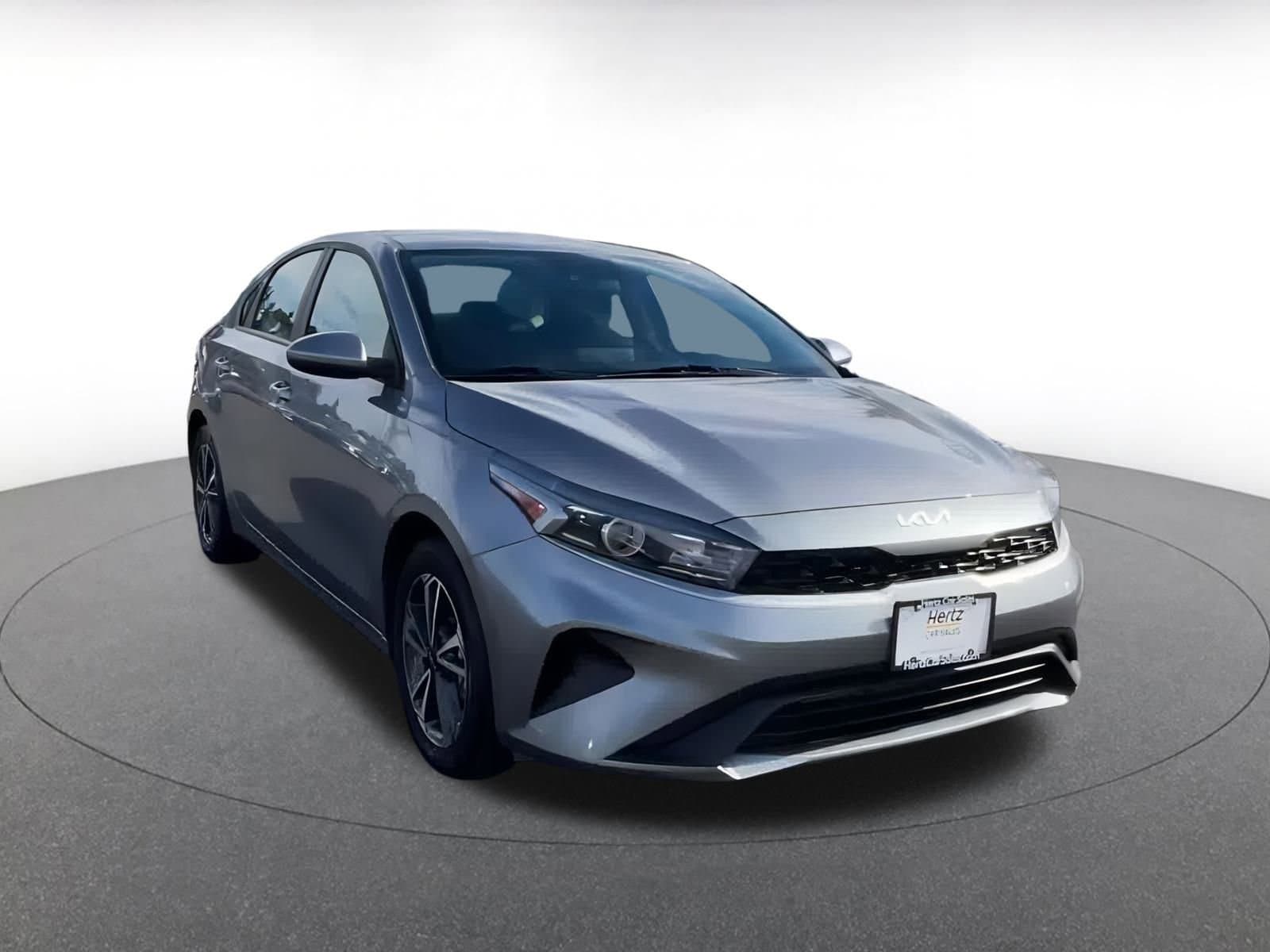 Thumbnail: 2024 Kia Forte - 3