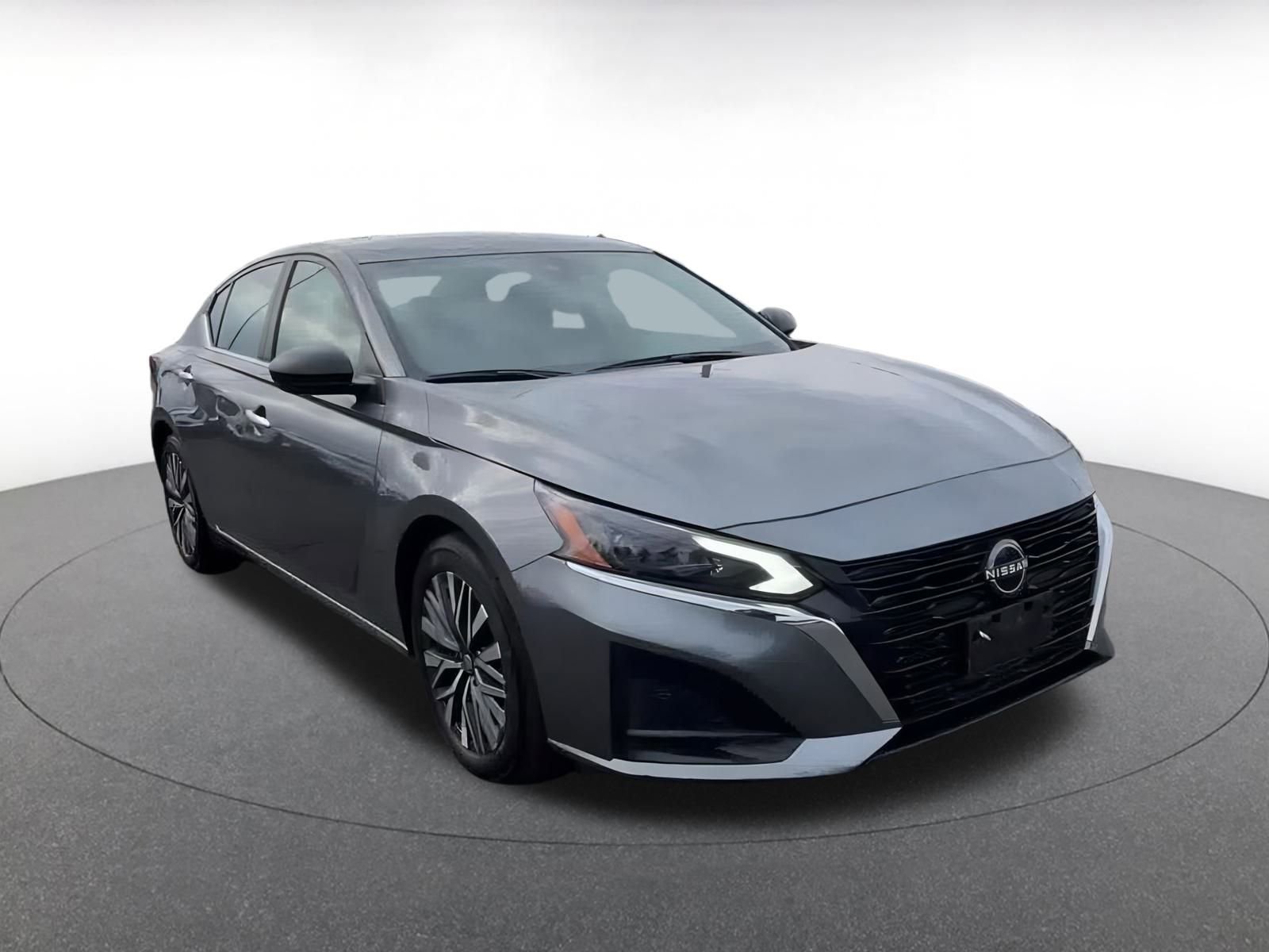 Thumbnail: 2024 Nissan Altima - 3