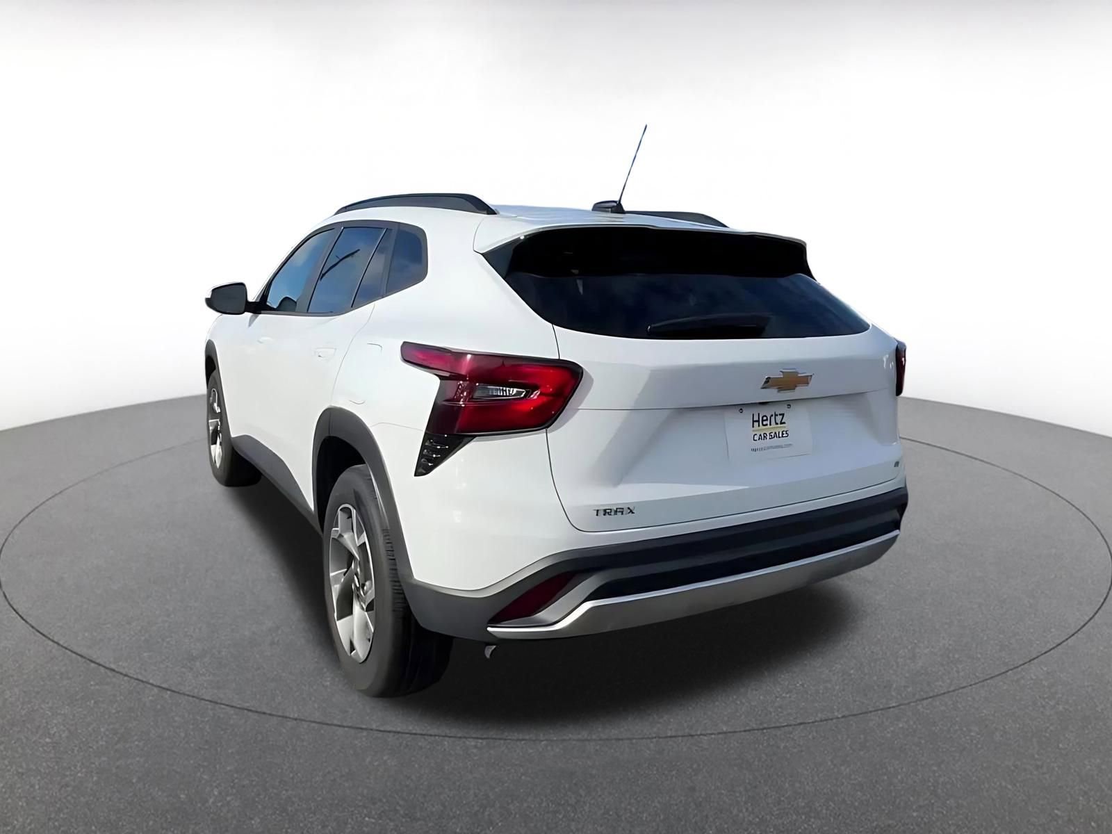 Thumbnail: 2025 Chevrolet Trax - 11