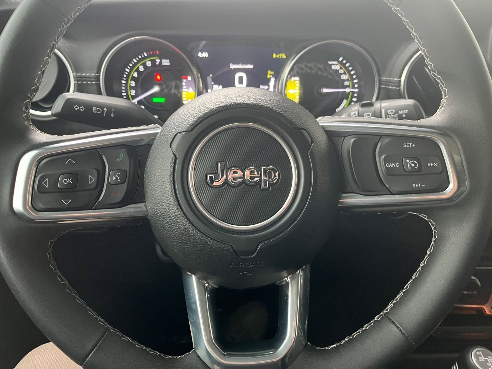 Thumbnail: 2023 Jeep Wrangler - 28