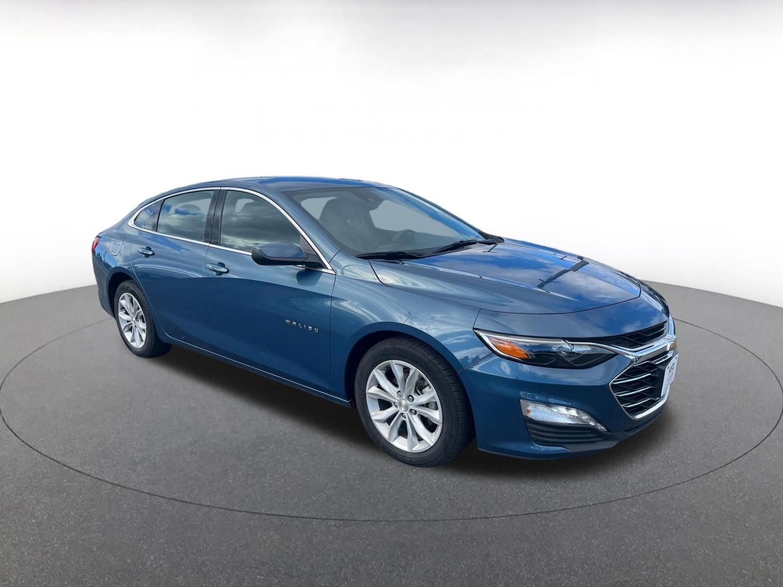 Thumbnail: 2024 Chevrolet Malibu - 1