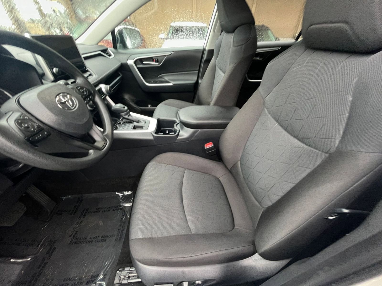 Thumbnail: 2025 Toyota RAV4 - 28