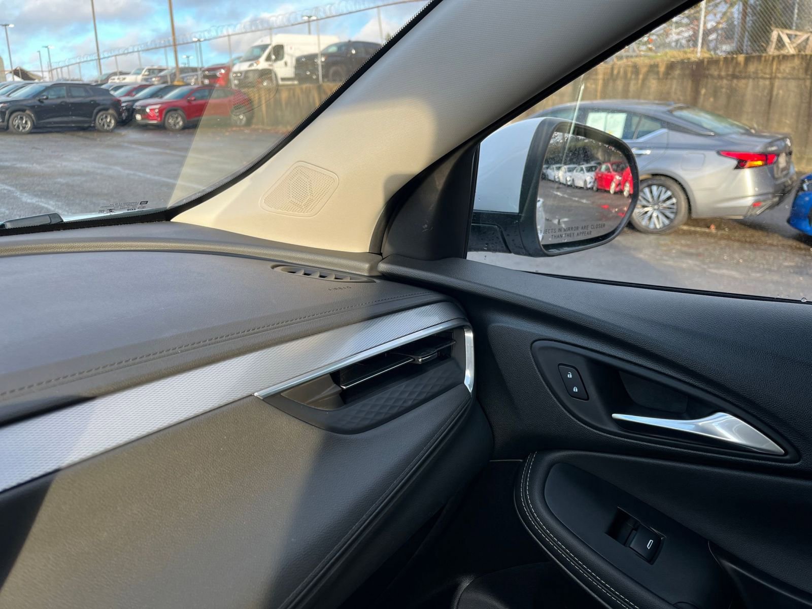 Thumbnail: 2025 Buick Encore GX - 35