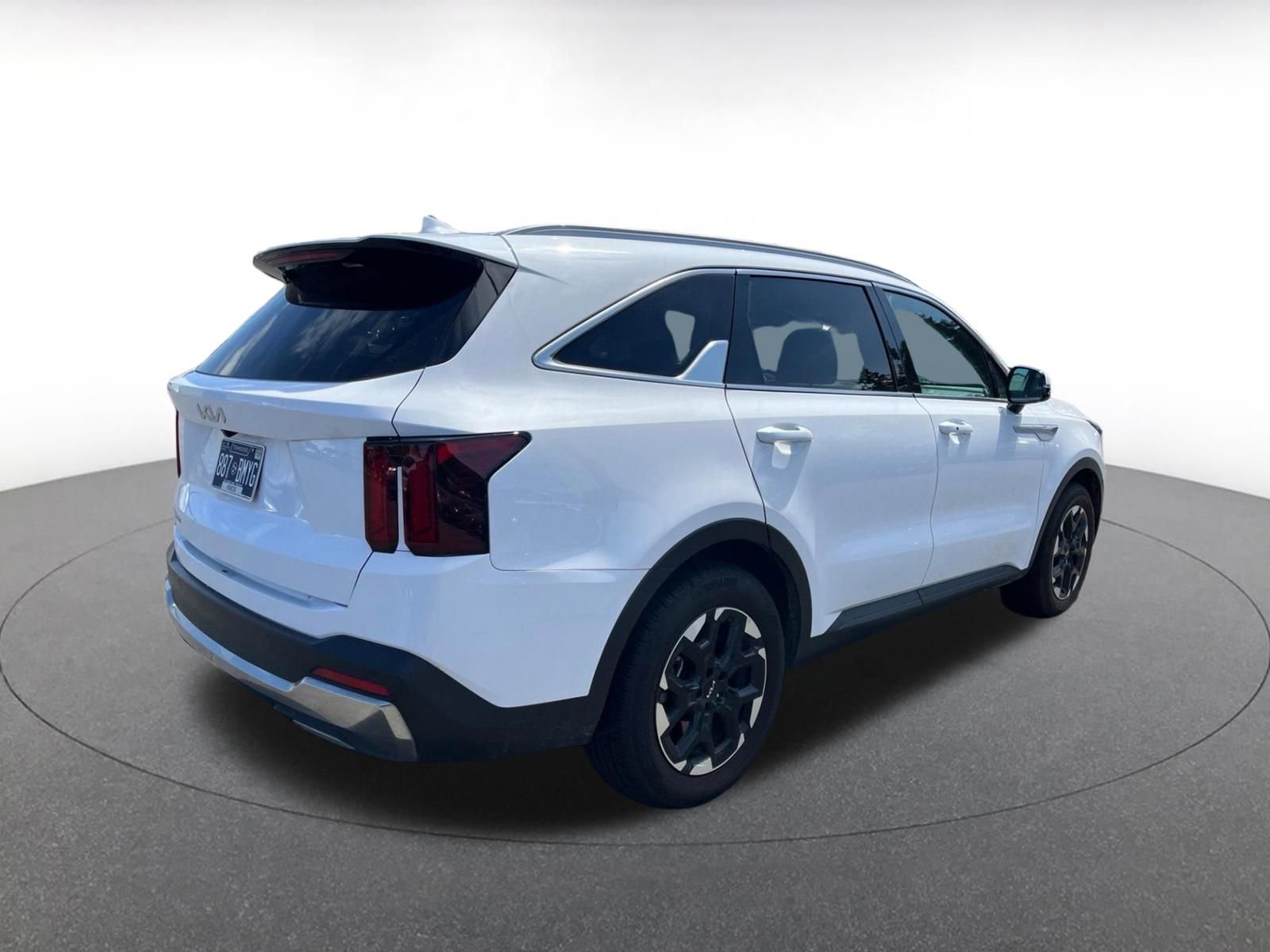 Thumbnail: 2024 Kia Sorento - 7