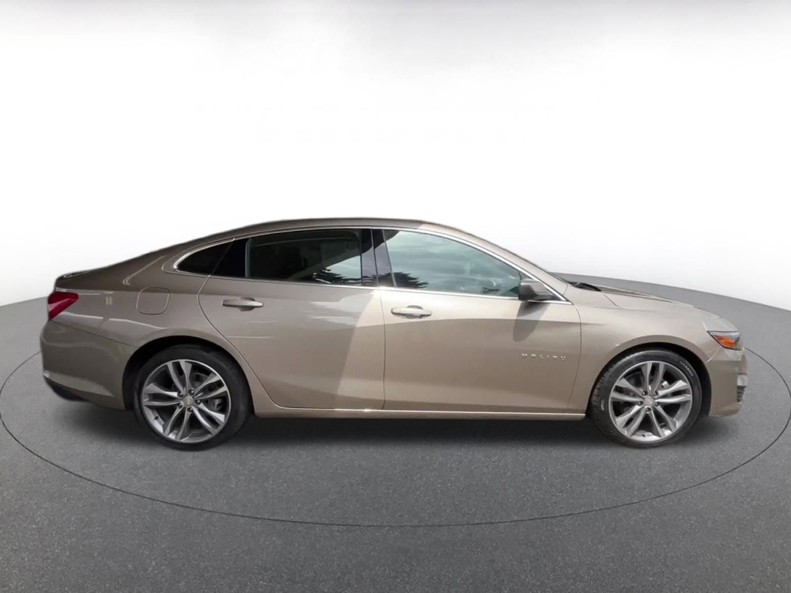 Thumbnail: 2023 Chevrolet Malibu - 16