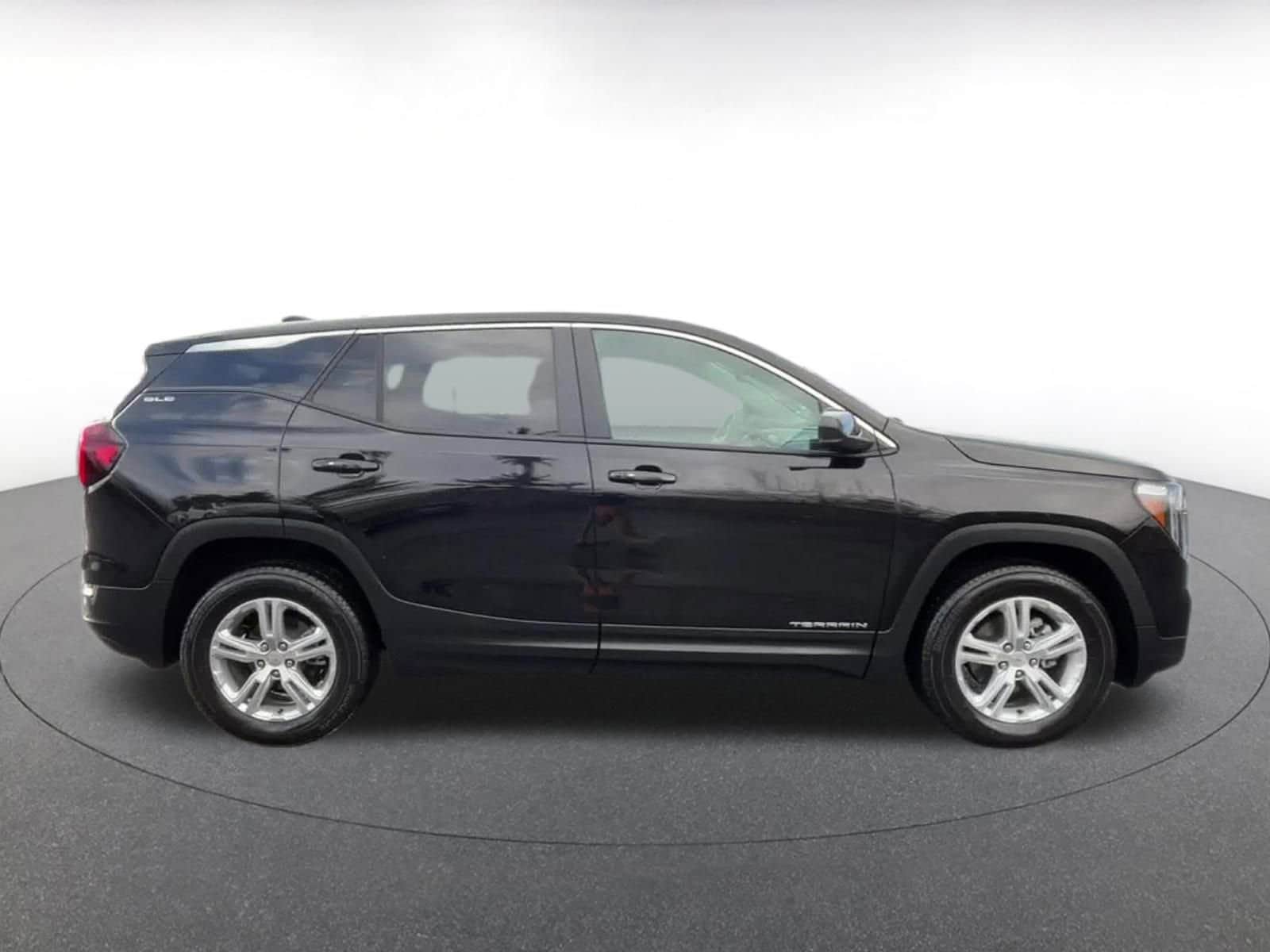 Thumbnail: 2024 GMC Terrain - 16