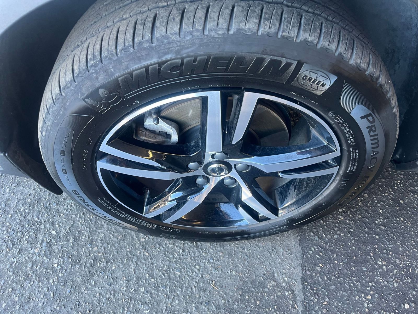 Thumbnail: 2024 Volvo XC40 - 30