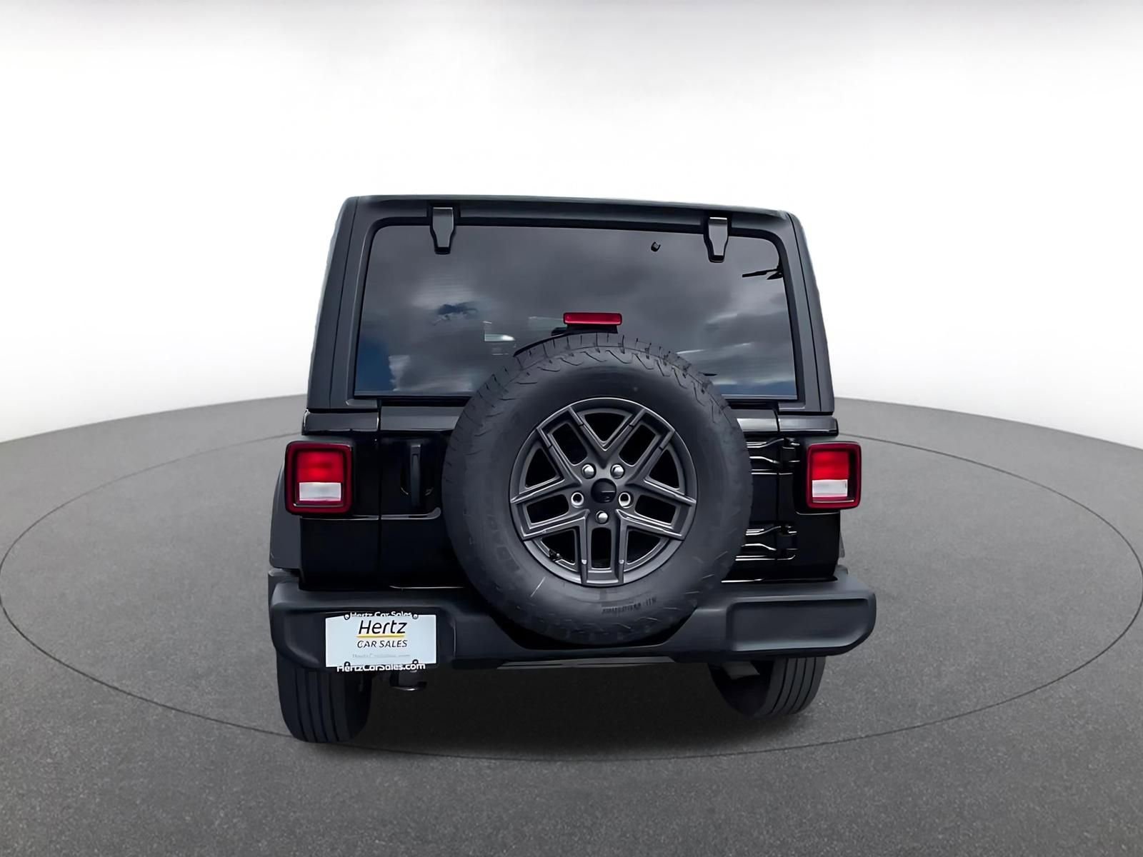 Thumbnail: 2025 Jeep Wrangler - 10