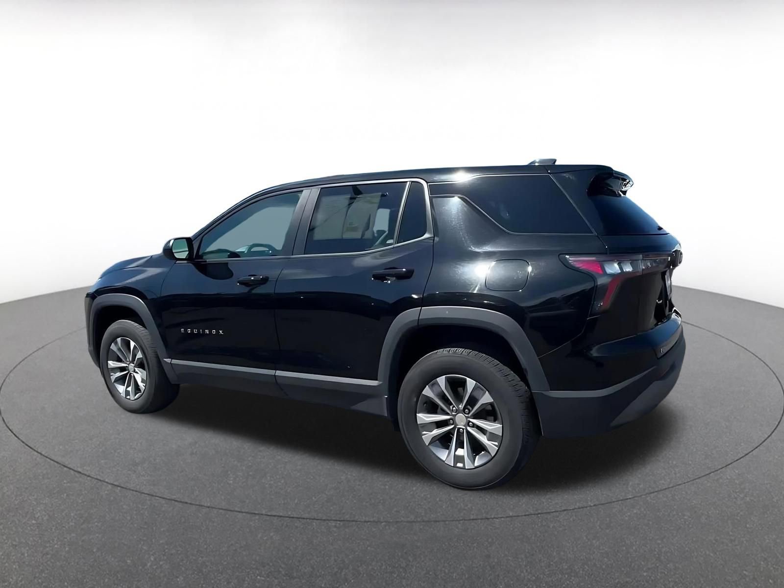 Thumbnail: 2025 Chevrolet Equinox - 9