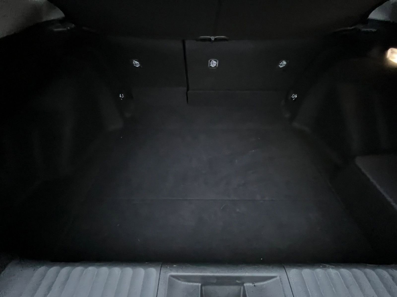 Thumbnail: 2025 Toyota Prius - 31