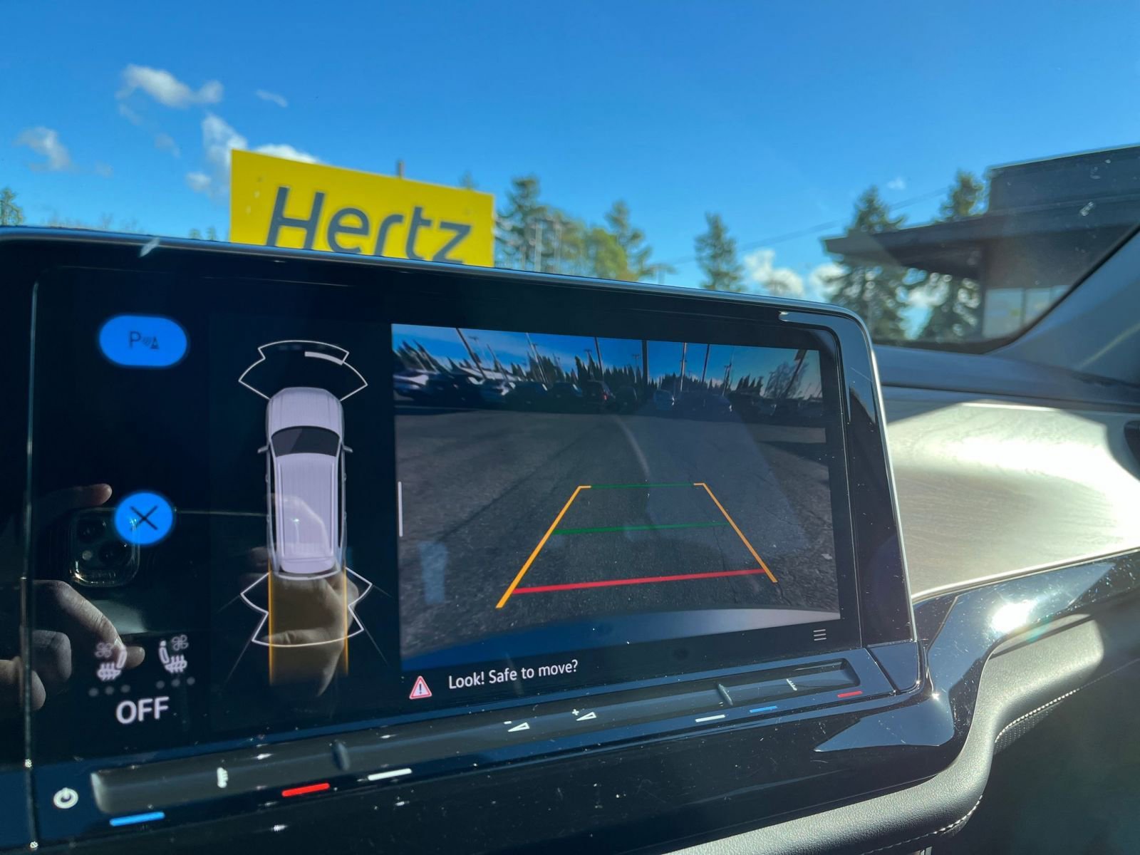 Thumbnail: 2025 Volkswagen Atlas - 17