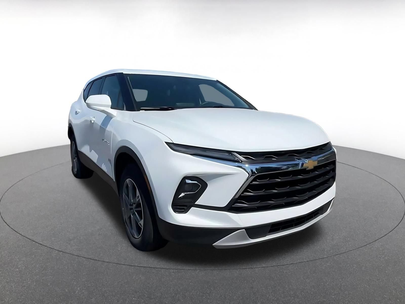 Thumbnail: 2026 Chevrolet Blazer - 3