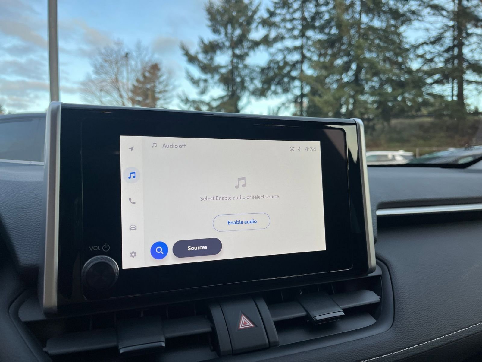 Thumbnail: 2025 Toyota RAV4 - 21