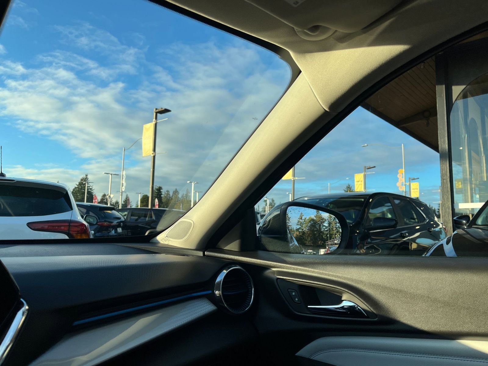 Thumbnail: 2025 Chevrolet Trax - 35