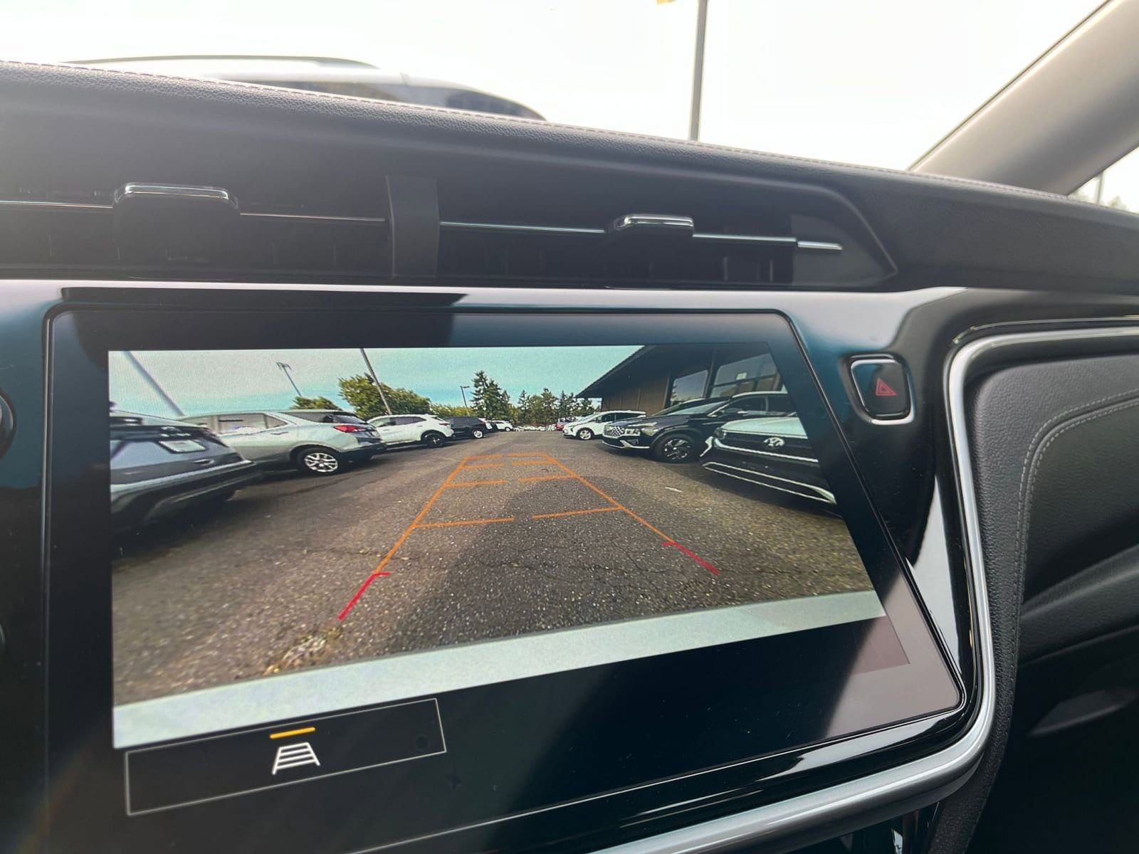 Thumbnail: 2023 Chevrolet Bolt EV - 17