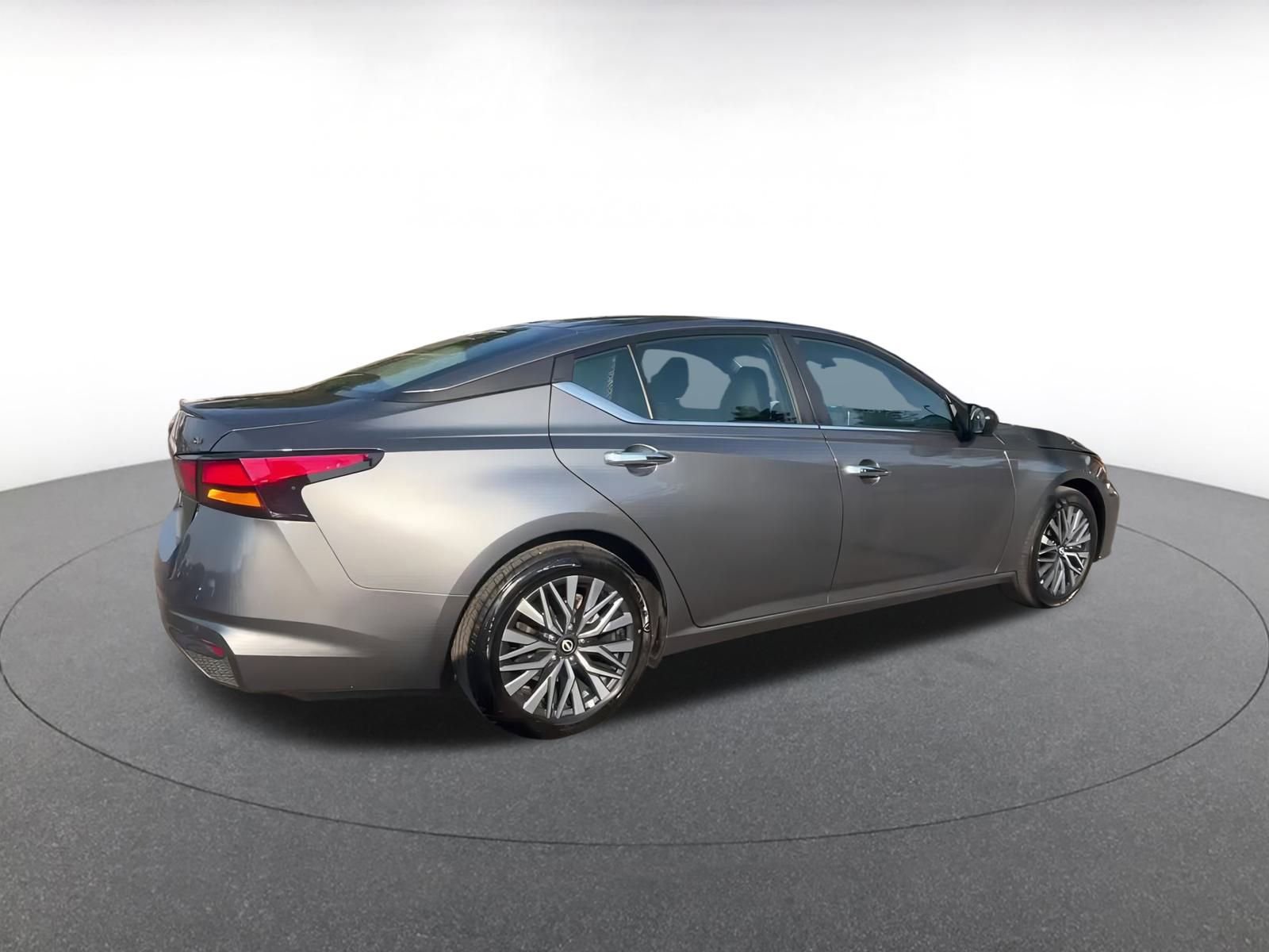 Thumbnail: 2024 Nissan Altima - 14