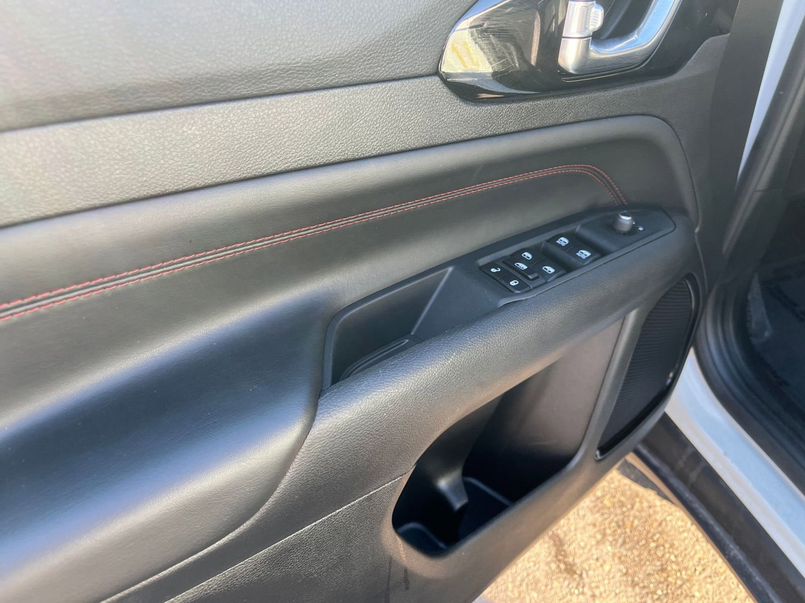 Thumbnail: 2025 Jeep Compass - 20