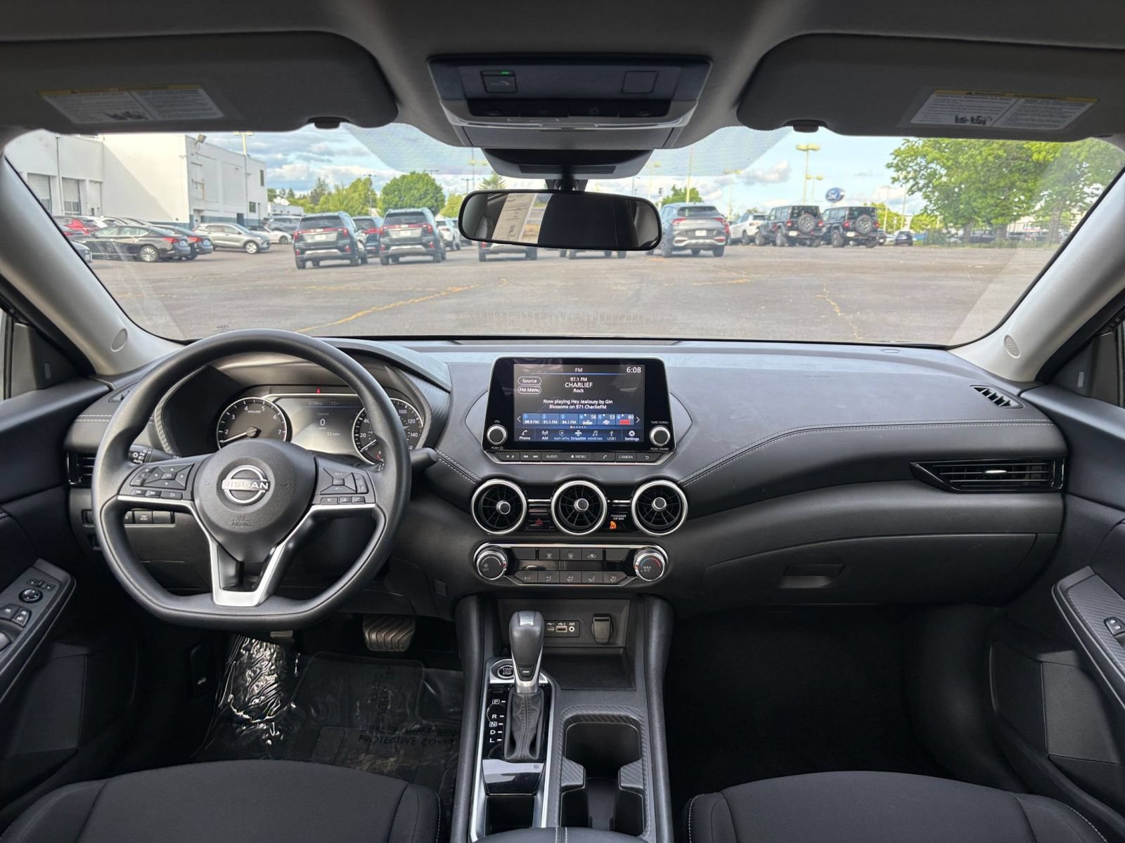 Thumbnail: 2025 Nissan Sentra - 31