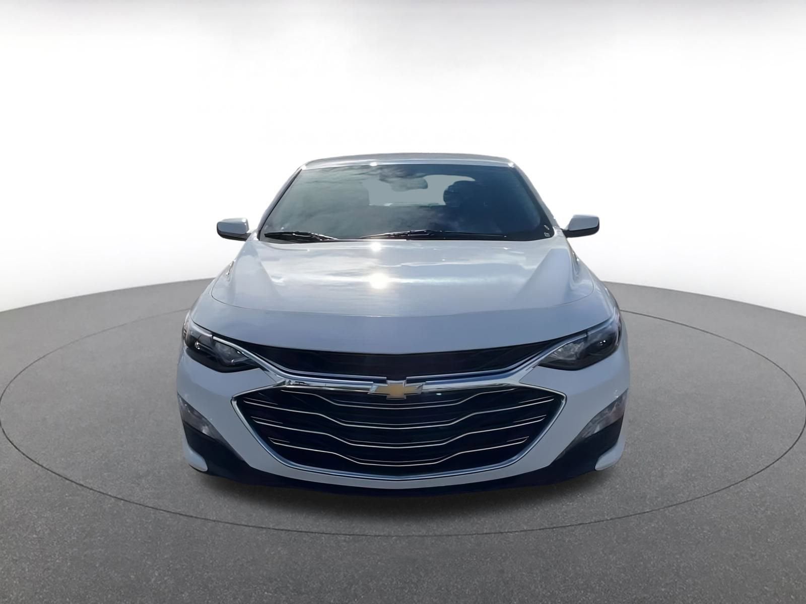 Thumbnail: 2023 Chevrolet Malibu - 5