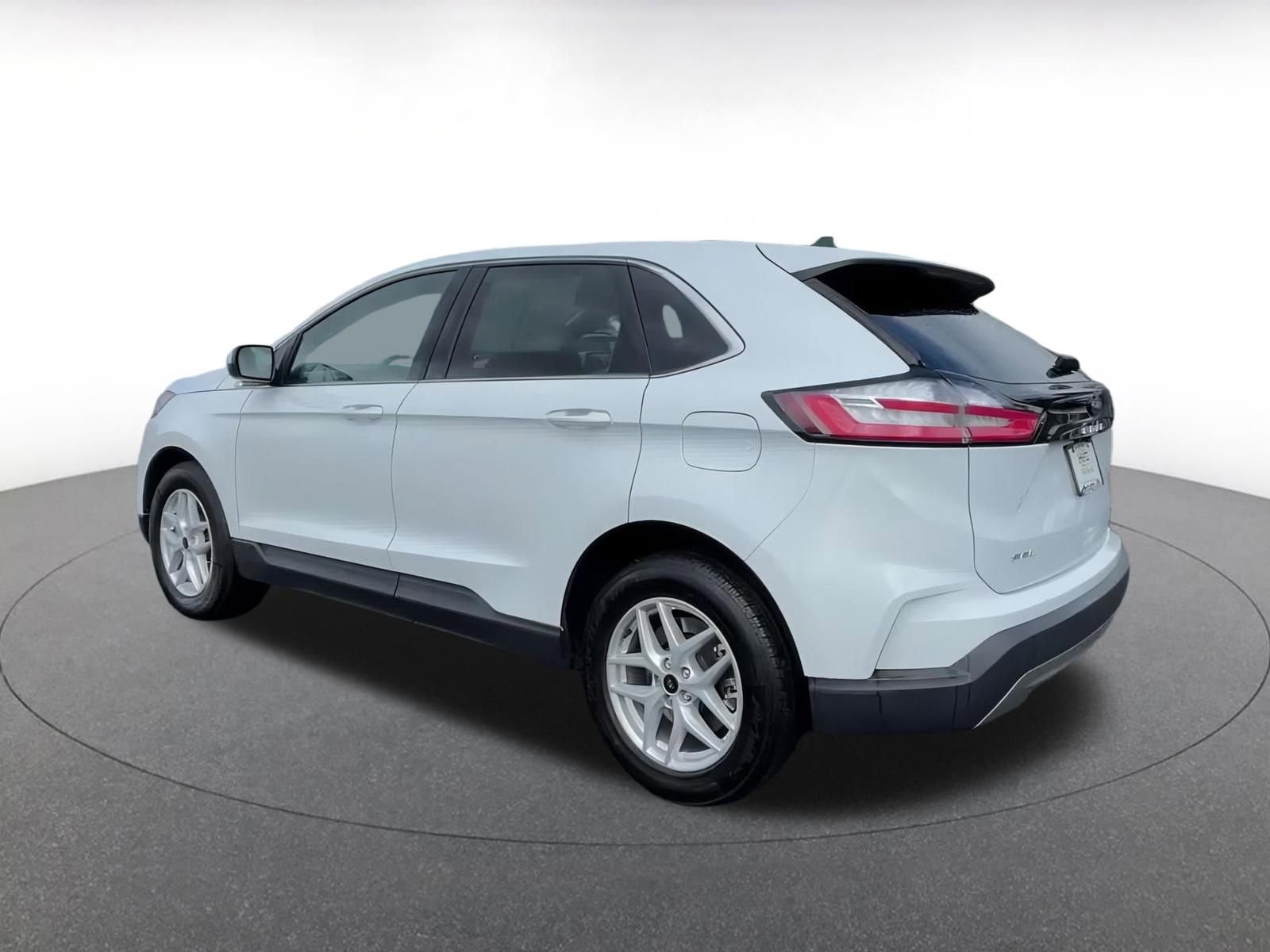 Thumbnail: 2024 Ford Edge - 10