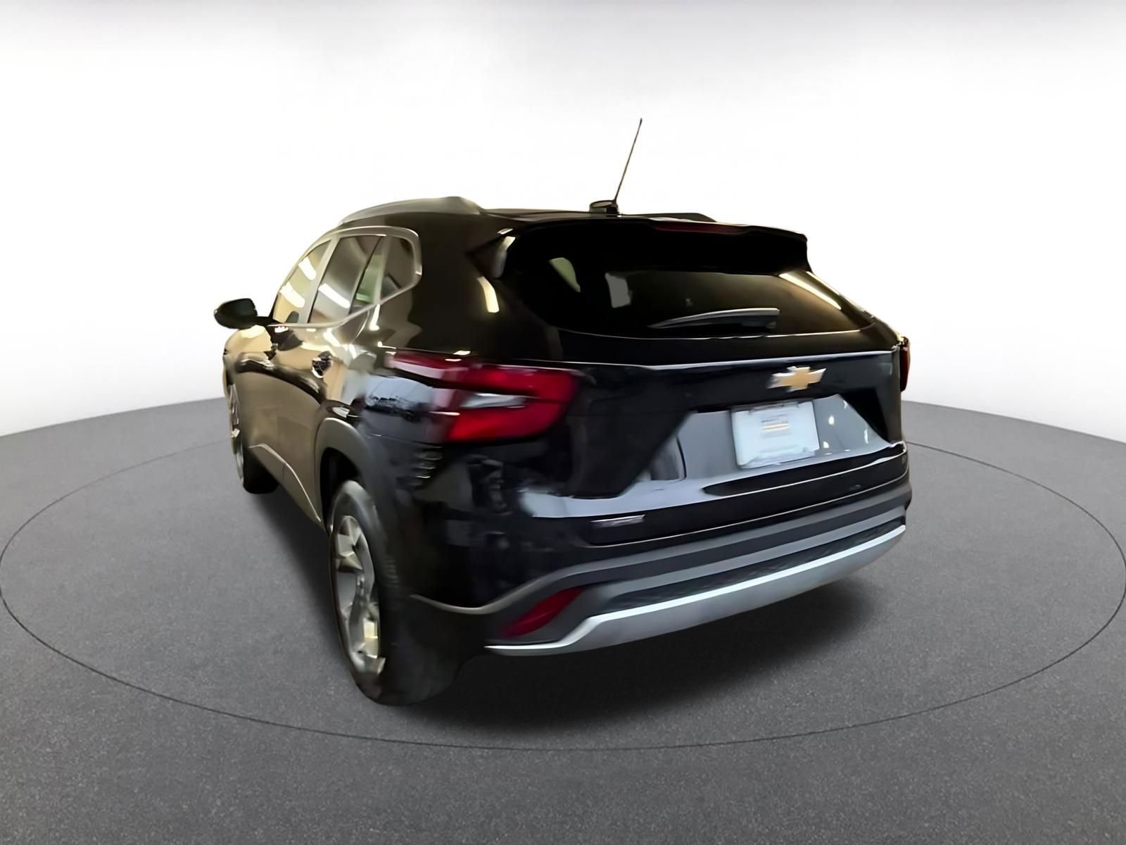 Thumbnail: 2025 Chevrolet Trax - 16