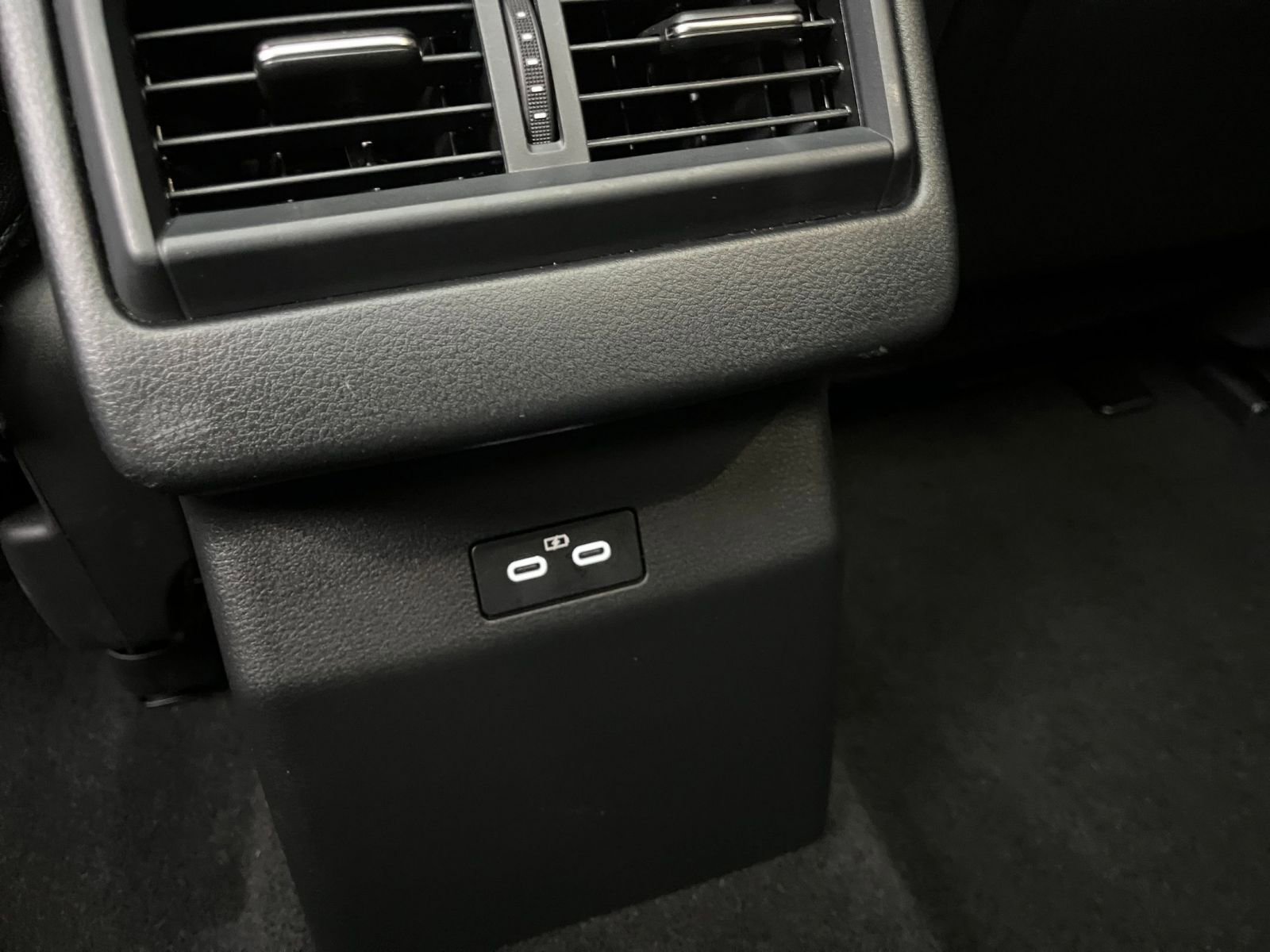 Thumbnail: 2025 Mazda CX-50 - 25