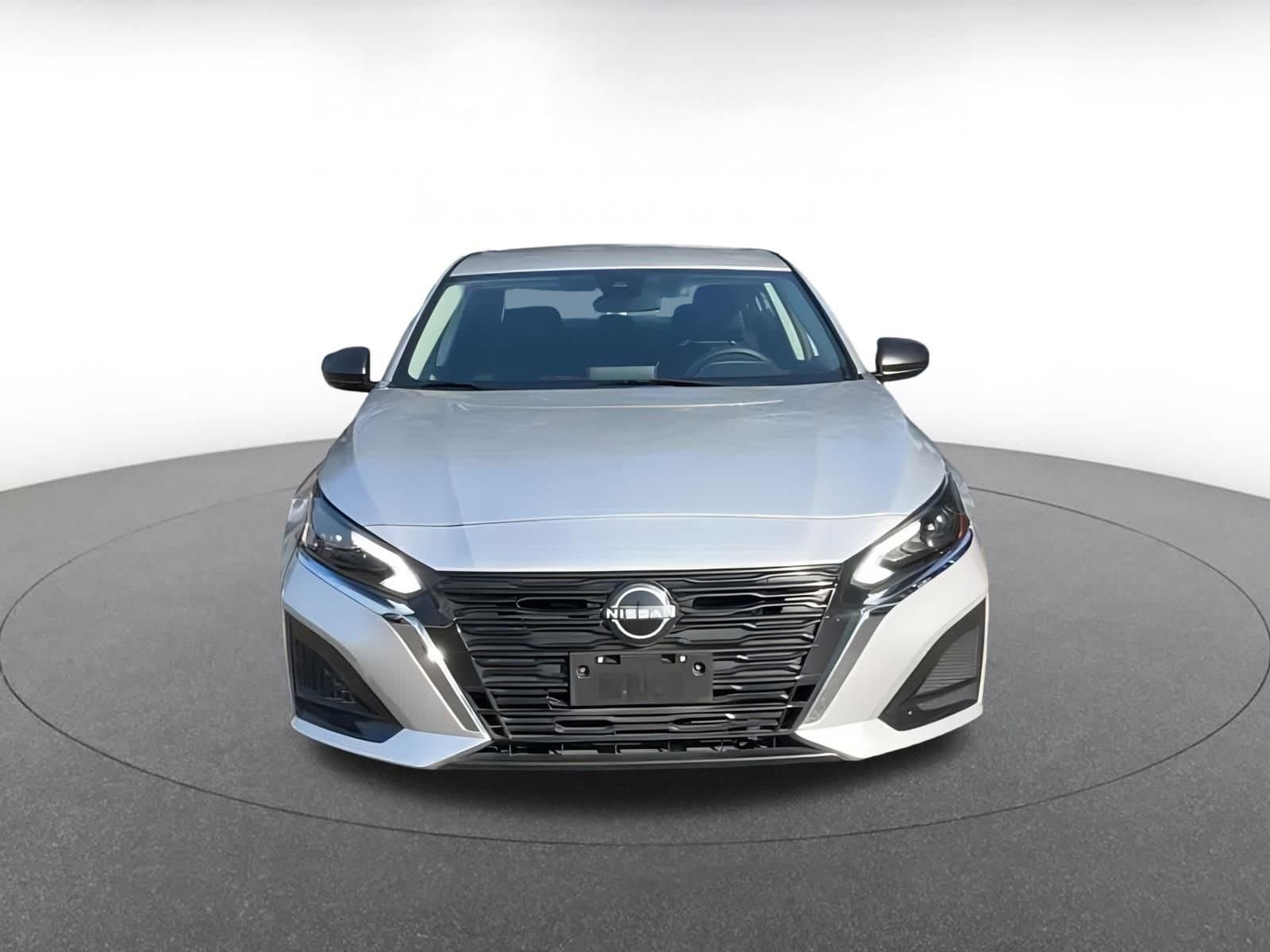 Thumbnail: 2024 Nissan Altima - 4