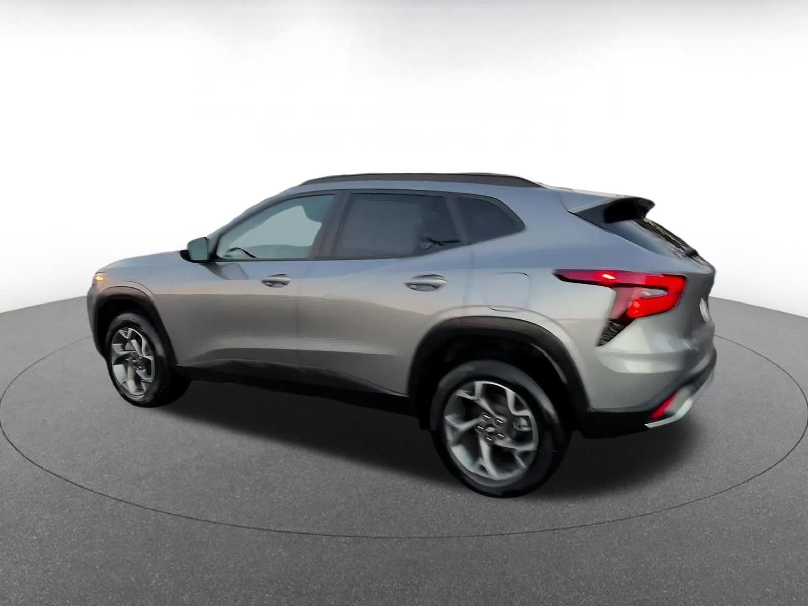 Thumbnail: 2025 Chevrolet Trax - 10