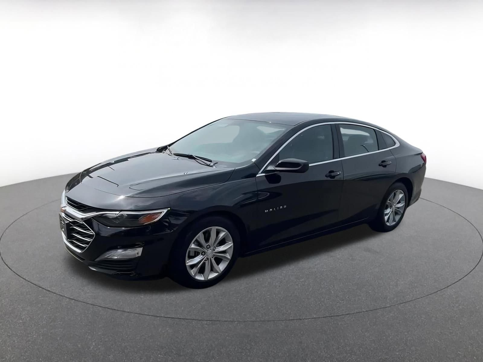 Thumbnail: 2023 Chevrolet Malibu - 8