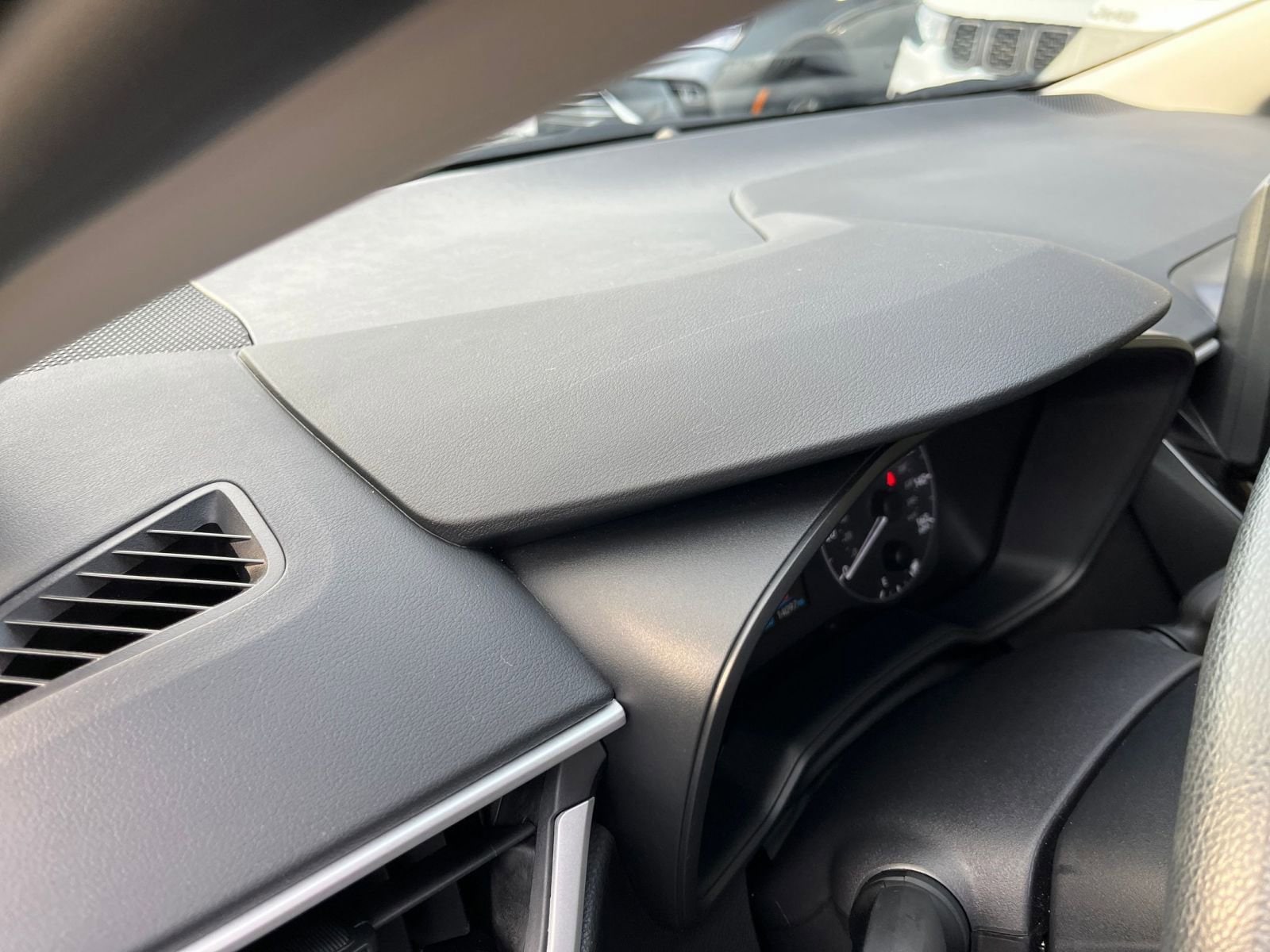 Thumbnail: 2025 Toyota Corolla - 34