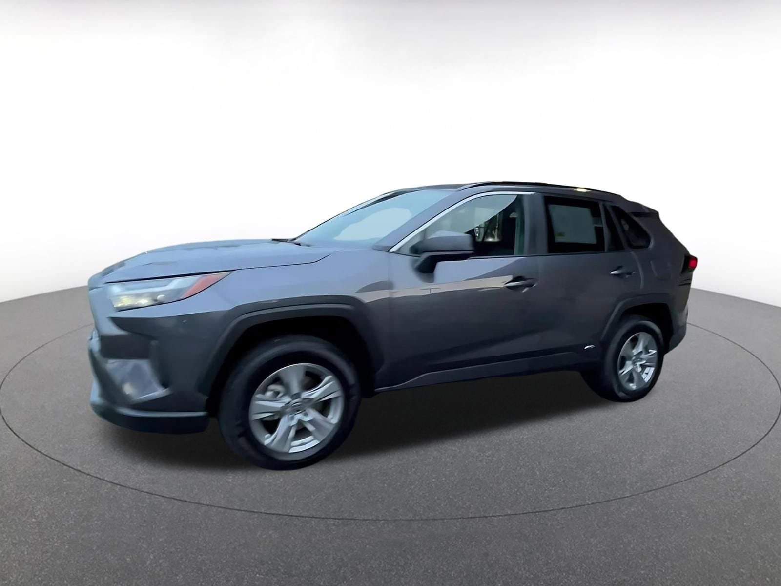 Thumbnail: 2025 Toyota RAV4 - 8