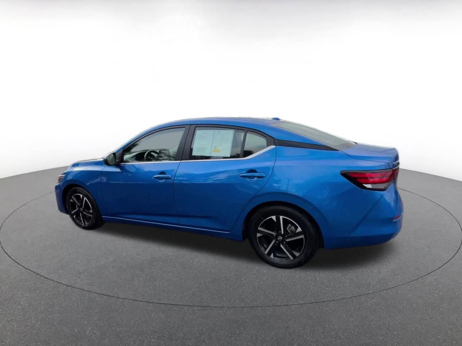 Thumbnail: 2025 Nissan Sentra - 10