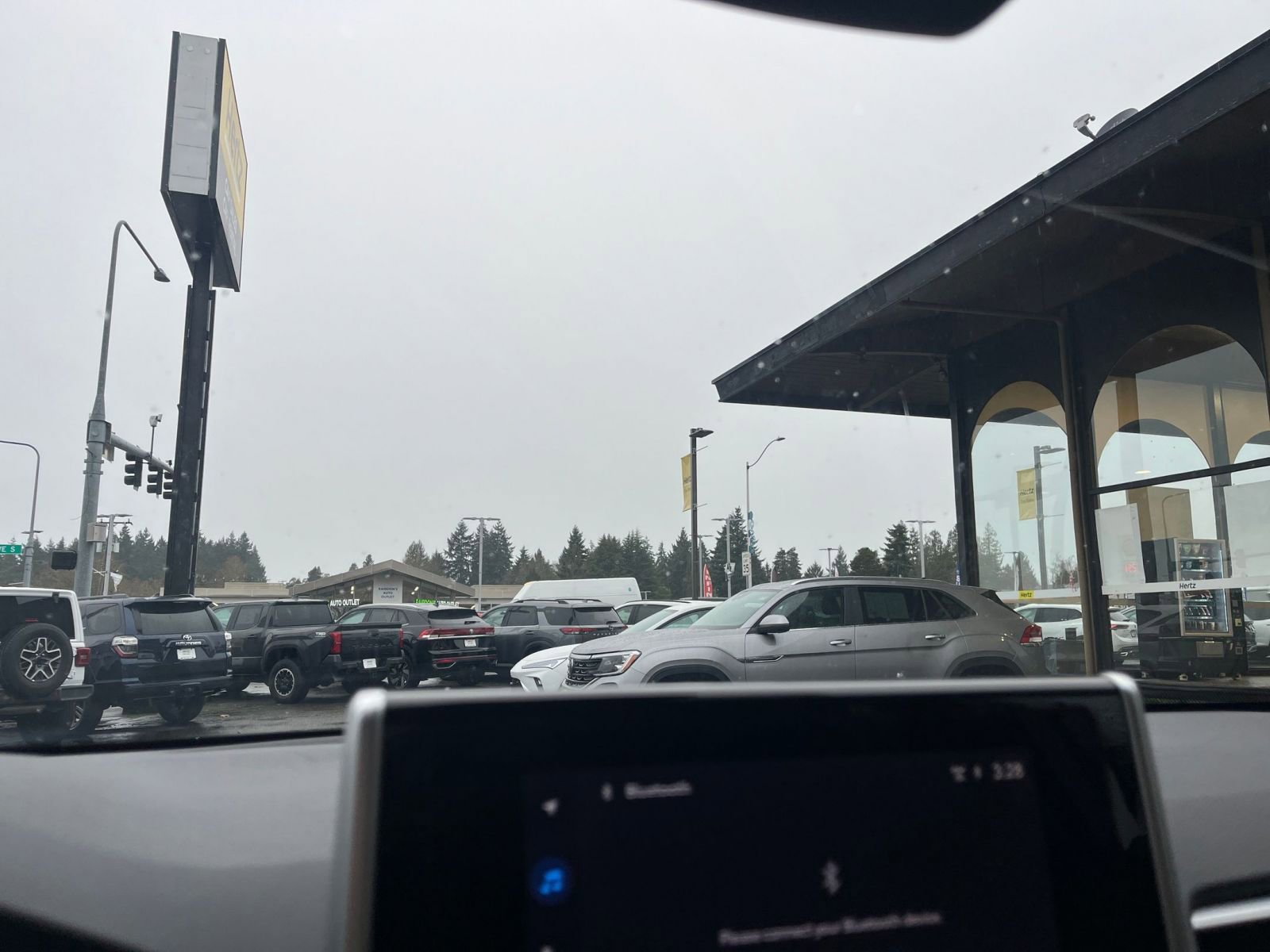 Thumbnail: 2025 Toyota RAV4 - 17